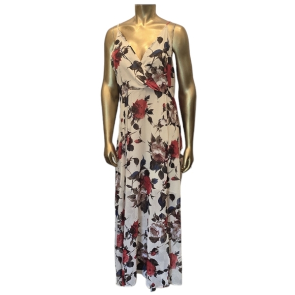 Meaveor Dresses & Skirts - Floral Maxi Dress